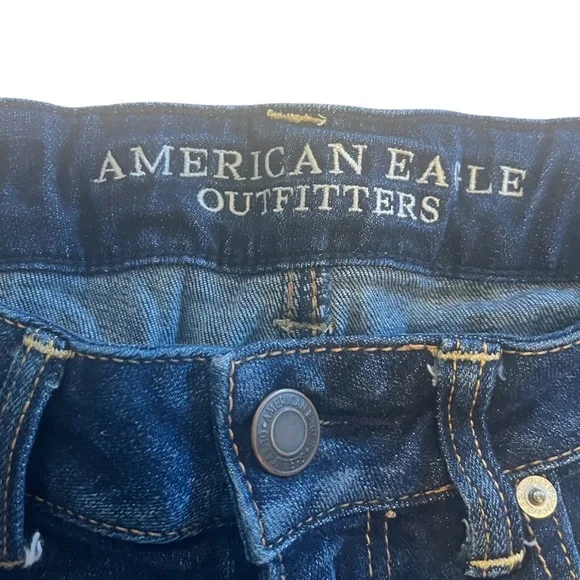 American Eagle Dark Wash Denim Shorts | Size 4 - Picture 4 of 6